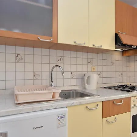 Apartment Fuer 2 Personen Ca 33 Qm In Pula, Istrien Istrische Riviera