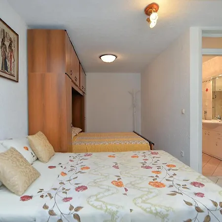 Apartment Fuer 2 Personen Ca 33 Qm In Pula, Istrien Istrische Riviera *