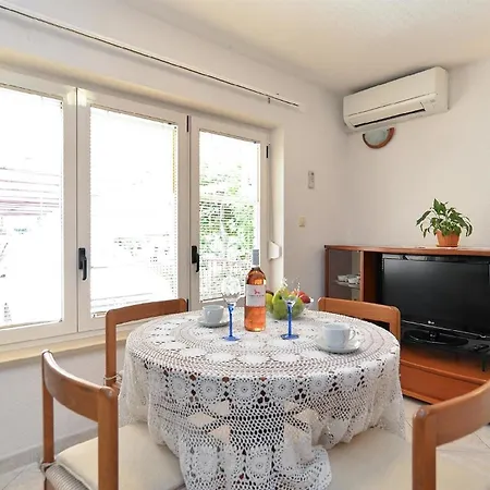 Apartment Fuer 2 Personen Ca 33 Qm In Pula, Istrien Istrische Riviera Pula