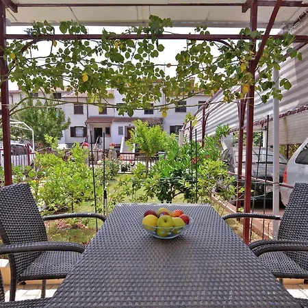 Fuer 2 Personen Ca 33 Qm In Pula, Istrien Istrische Riviera Apartment Pula